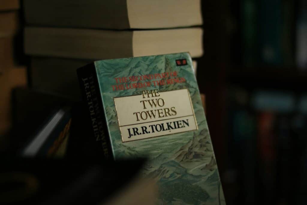 ¿Por qué Tolkien tardó tanto en escribir El Señor de los Anillos? Una cronología completa del proceso creativo (1937-1954)