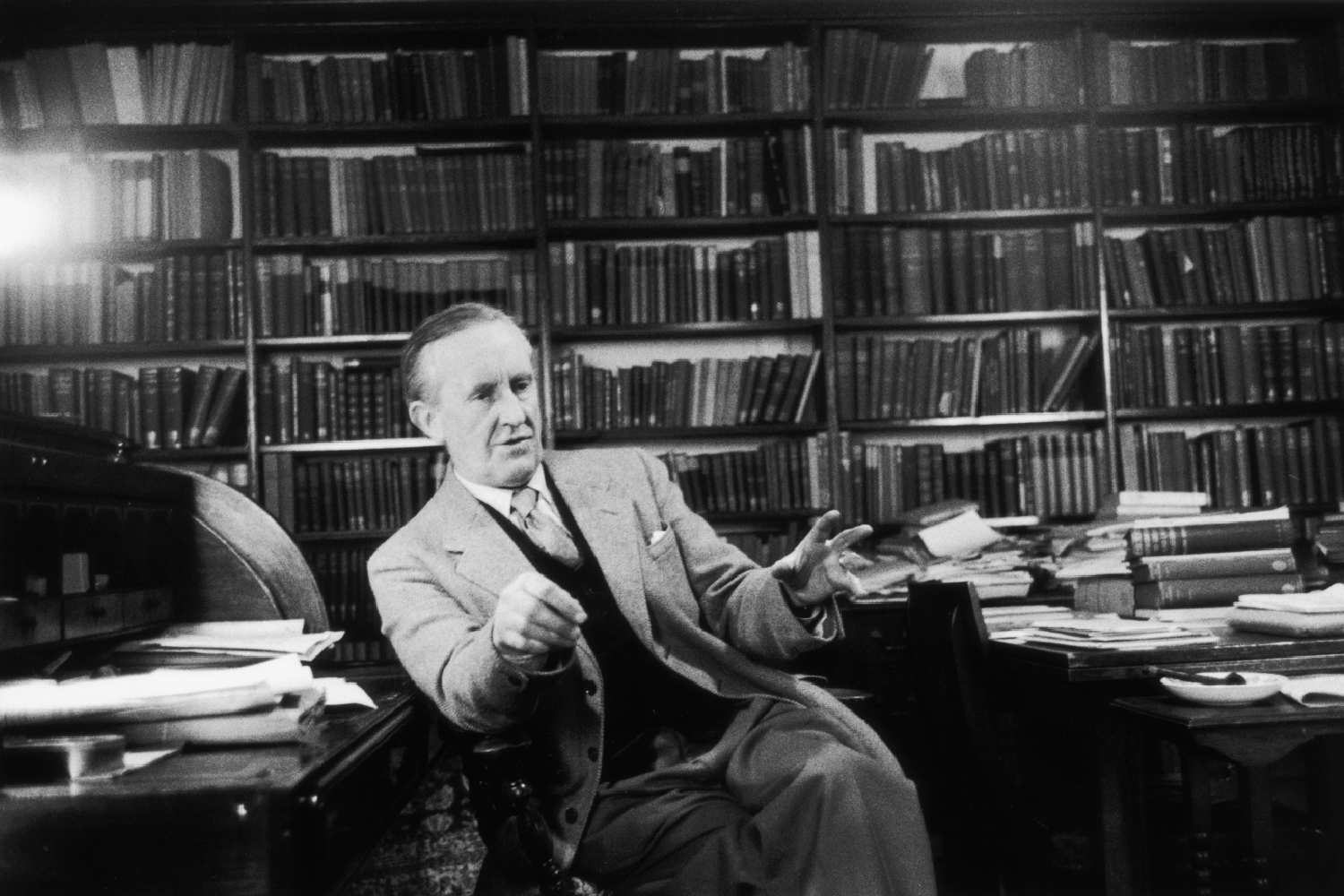Las obras académicas de J.R.R. Tolkien: Análisis completo